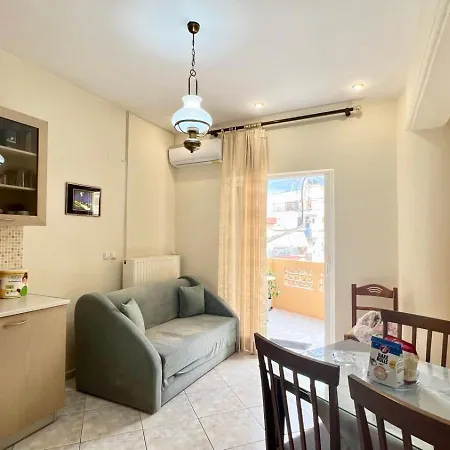 Angie A2 Close To The By 8essentially