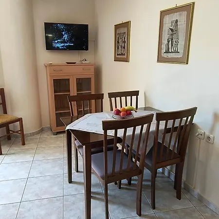Angie 2 Close To The By 8essentially Apartment Chania (Crete)