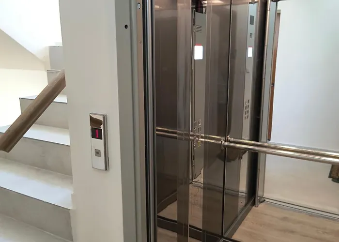 Angie A2 Close To The By 8essentially *