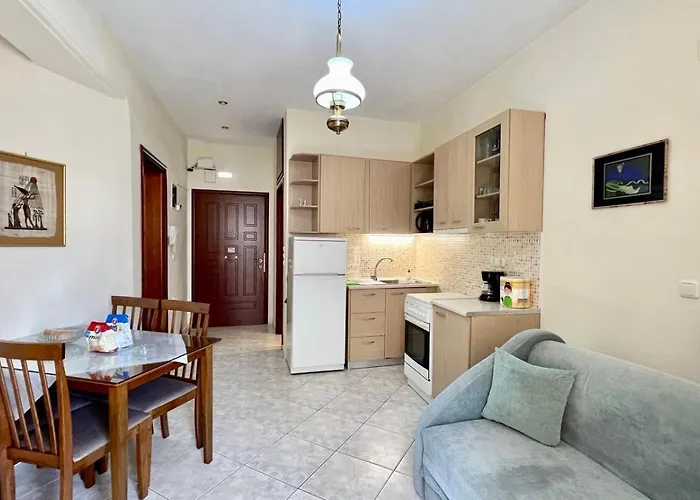 Angie A2 Close To The By 8essentially ハニア