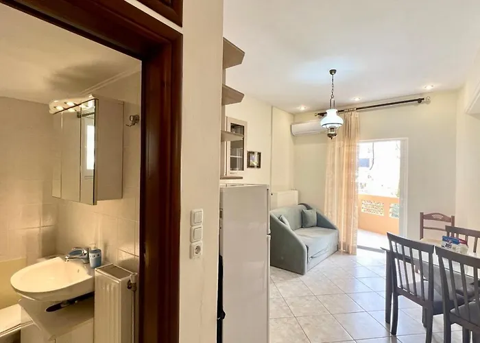 Angie A2 Close To The By 8essentially アパート