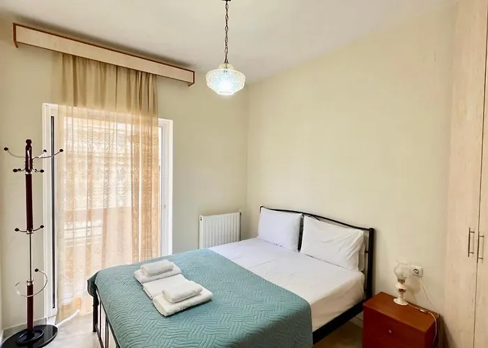 Angie A2 Close To The By 8essentially ハニア