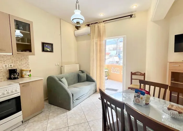 Angie A2 Close To The By 8essentially * ハニア